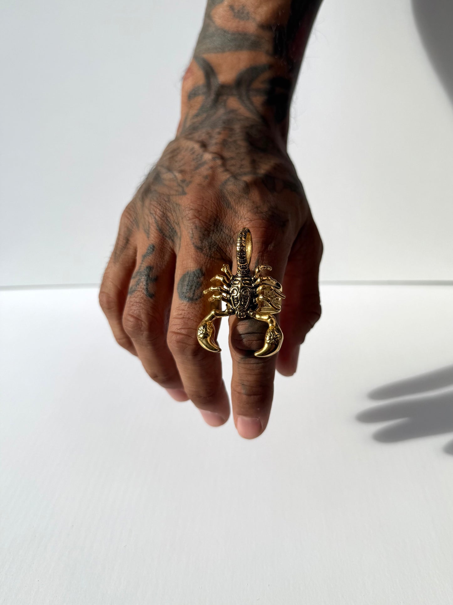 GOLDEN SCORPIO RING 1/1