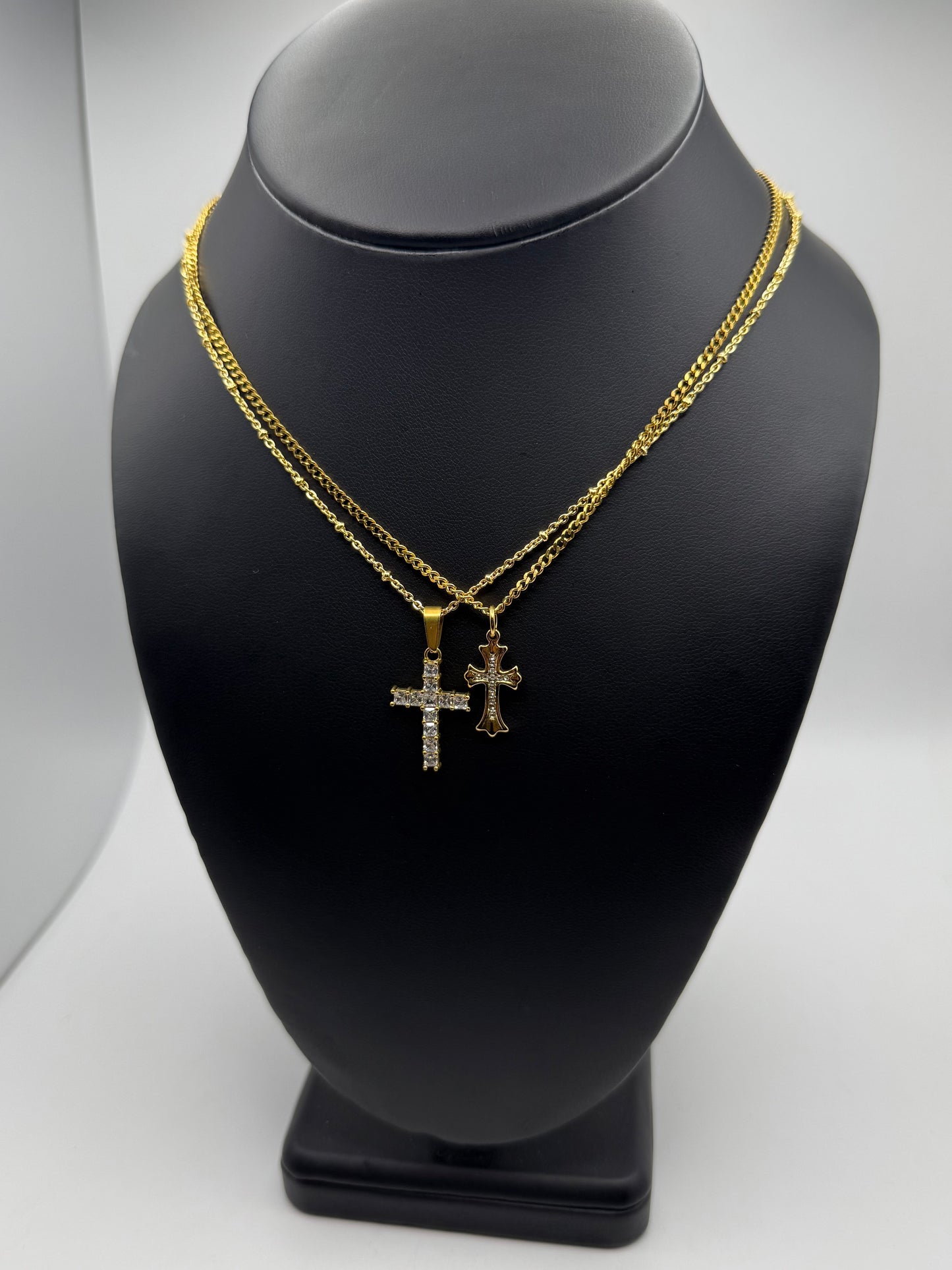 V2 Dainty & Gold Necklaces