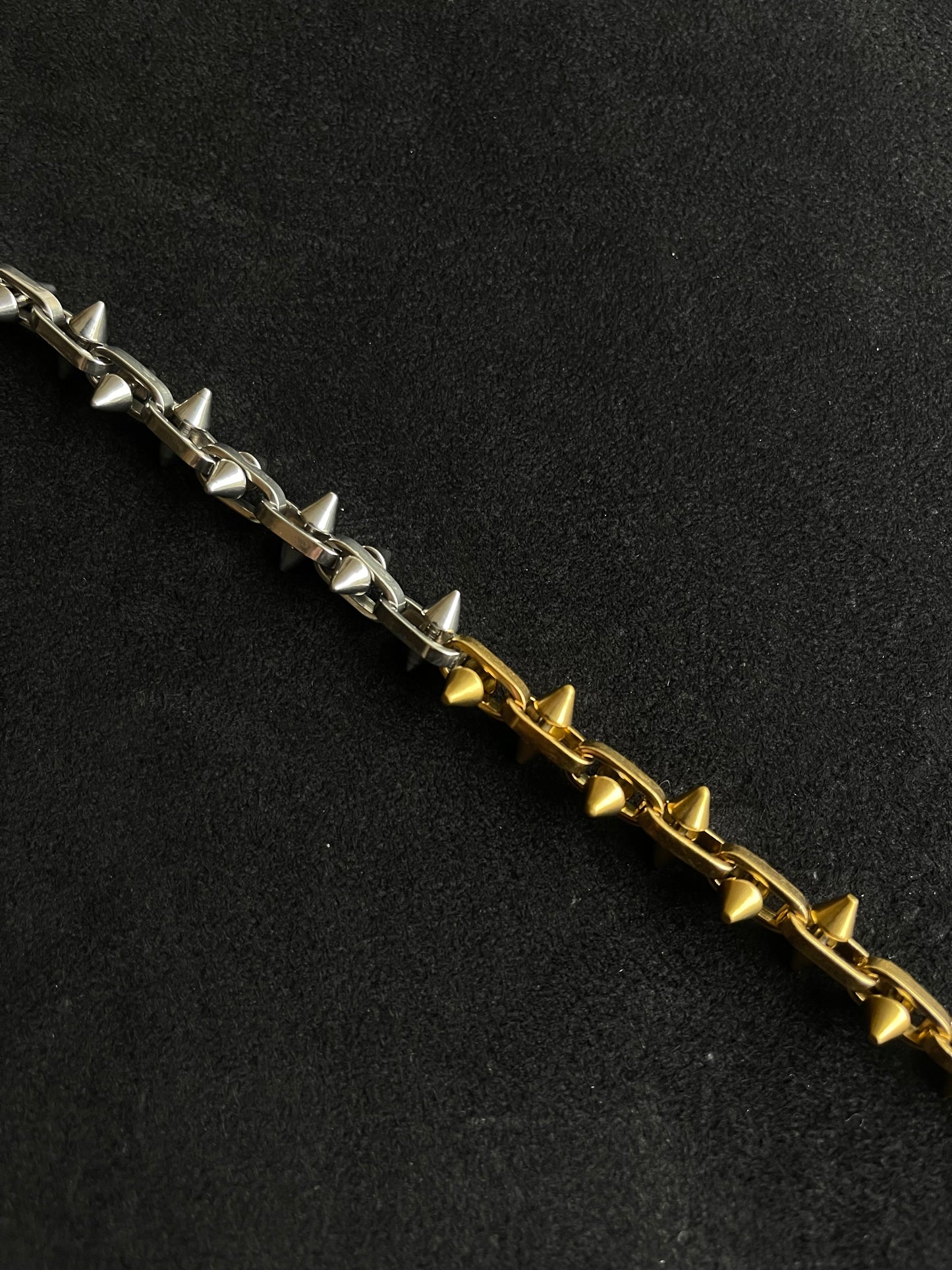 Mixed Spiked Cable