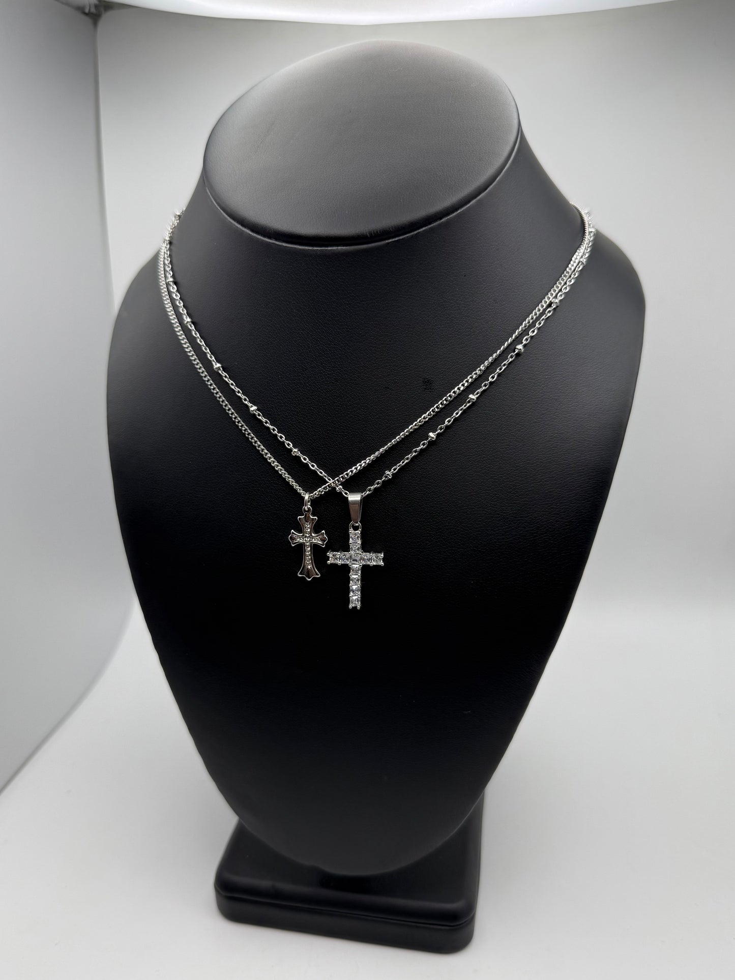 V2 Dainty & Silver Necklaces
