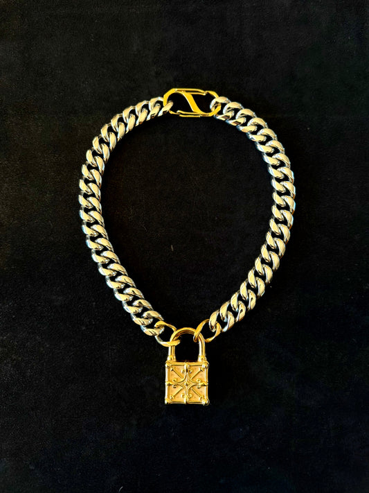 G LOCKED DOWN 1/1