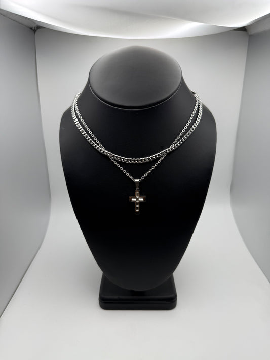 V1 Dainty & Silver Necklaces