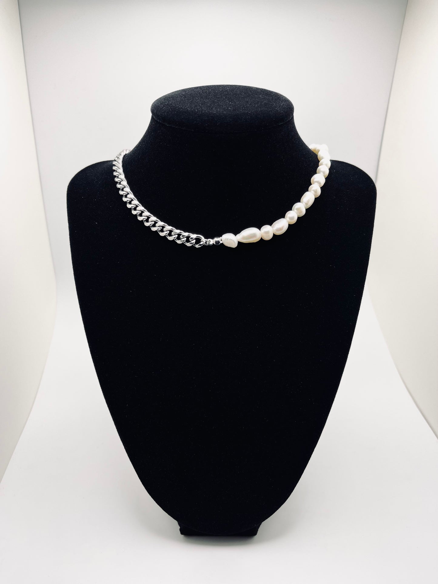 Half Abnormal Pearl Necklace