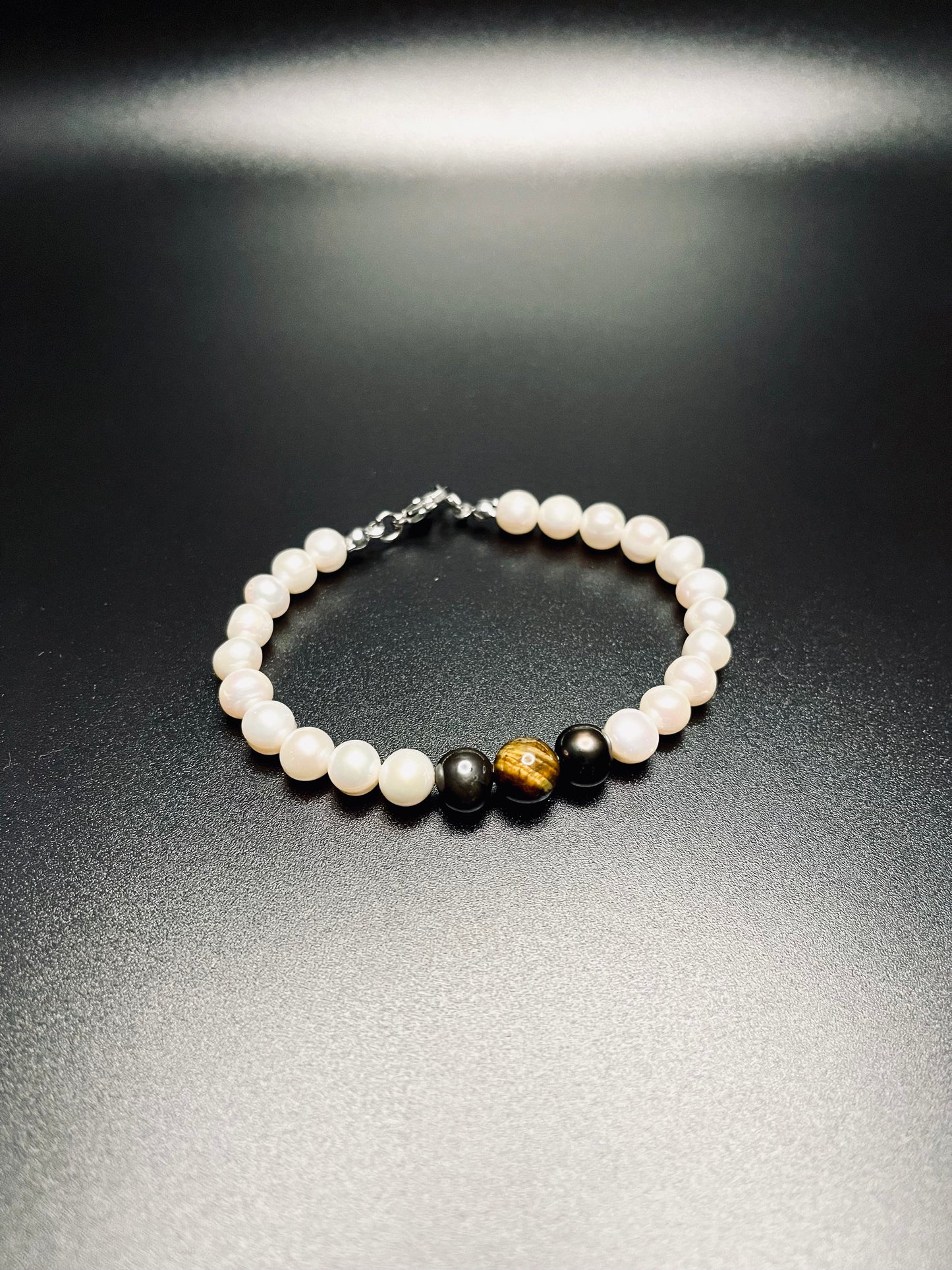 Pearl Bracelet w/ Black Pearls & Tigers Eye
