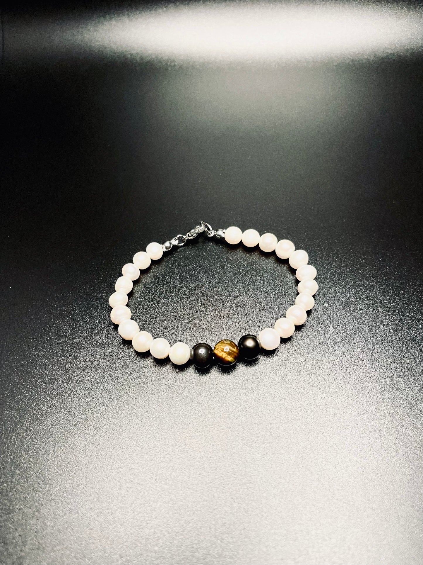 Pearl Bracelet w/ Black Pearls & Tigers Eye